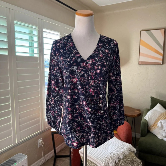 Fred David purple blouse with silver buttons - Picture 1 of 7